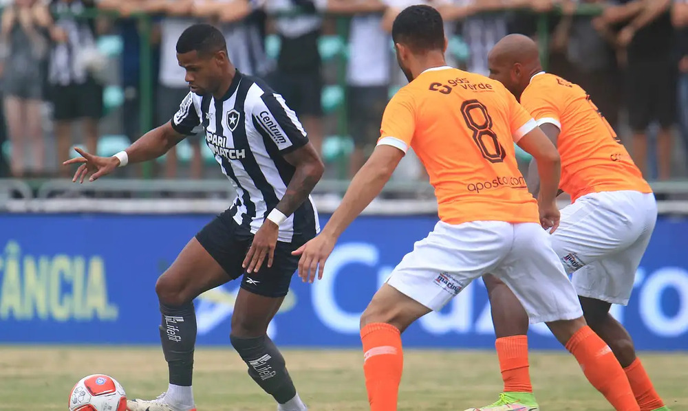 Botafogo abre 2 a 0, mas sofre empate do Nova Iguaçu pelo Carioca