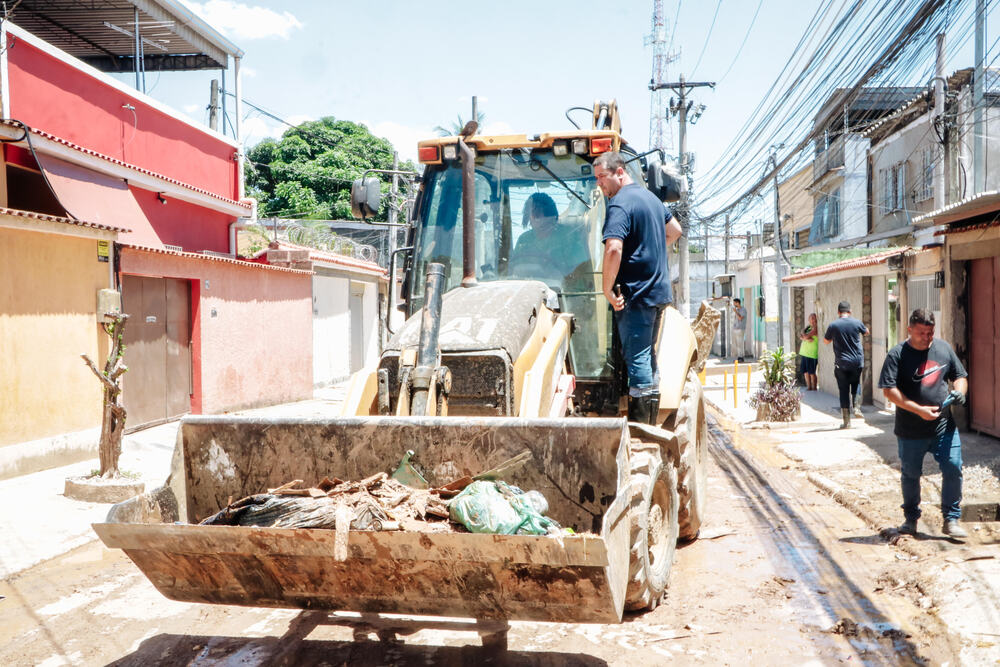 Deputado Léo Vieira pede isenção de IPTU e ISS para moradores e comerciantes de São João de Meriti afetados pelas chuvas