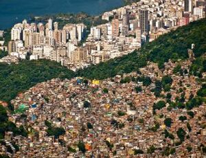 Desafios Urbanos no Rio de Janeiro: Entre a Beleza Natural e a Necessidade de Infraestrutura