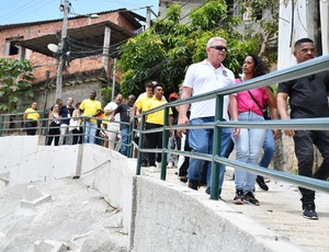 Prefeitura de Niterói conclui obra de contenção de encosta no Baldeador