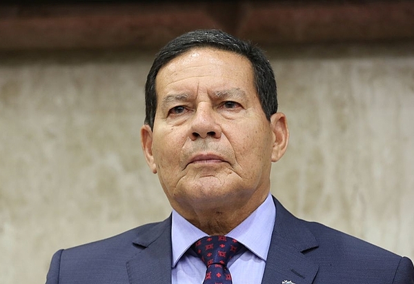 Mudança de postura: Hamilton Mourão agora defende investigações militares sobre tentativa golpista