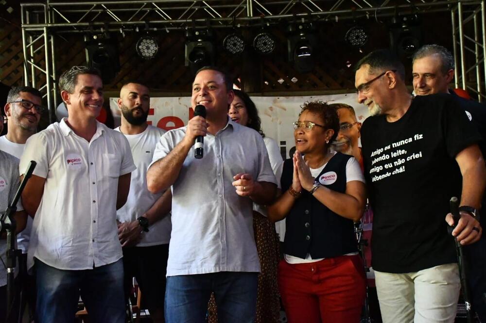 PT reafirma apoio à eleição de Rodrigo Neves em Niterói