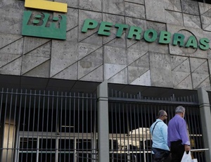  Petrobras reafirma posição entre as mais rentáveis do mundo, apesar da queda nos lucros em 2023