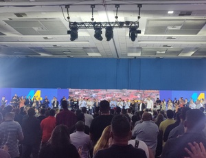 Vaia a Paes e Pedro Paulo em Evento do União Brasil: Castro Pede Respeito e Destaca a Importância da Civilidade na Política Fluminense
