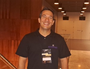 Empreendedor Leonardo Concentino Inova com Franquia de Publicidade e Carregamento de Celulares na Feira Networking 2024
