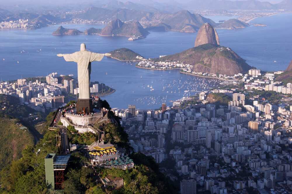 Comércio carioca registra queda de 0,3% nas vendas, em 2023