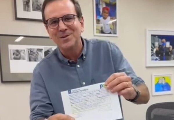 Ave, César! Maia se rende aos encantos de Eduardo Paes e se filia ao PSD que passa a ter 10 vereadores