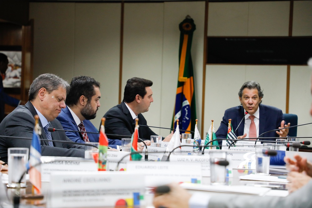 Governador do Rio se reuniu com os ministros Fernando Haddad e Alexandre Padilha para avançar nas negociações com a União