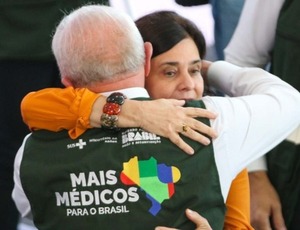 Lula cobra de ministra da Saúde redução na fila do SUS