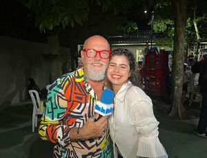 Maya, cantora Pop, encanta festa de aniversário de Alexandre Pichetto