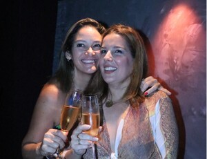 Aniversário de Vanessa Fontana: Uma Noite Especial no Nai Pizza Bar com Dj Otavio Sampaio