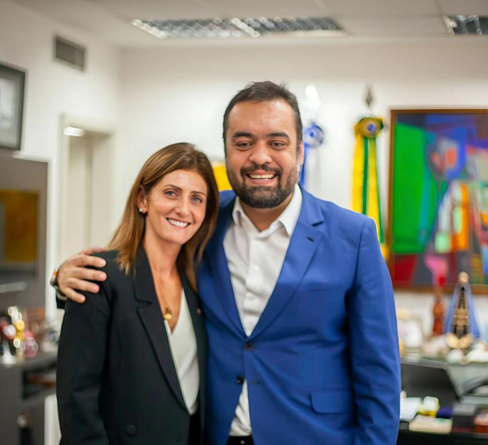 Alunos e professores do RJ podem agora receber auxílio para compra de material