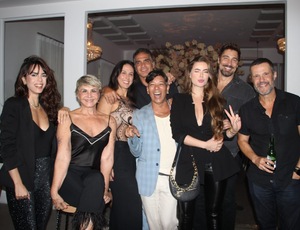 Regiane Alves, Isabel Fillardis e outras celebridades em Inauguração de restaurante japonês na Barra