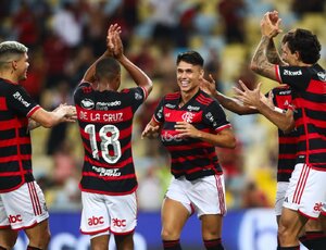 Com direito a ‘lei do ex’, Flamengo bate o São Paulo e emenda segunda vitória no Brasileiro