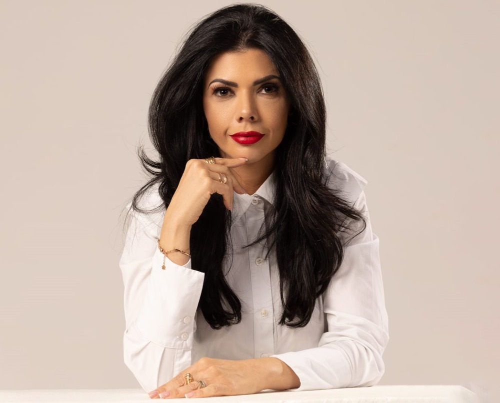 Especialista em Rejuvenescimento da Face Dra Lara Elaine cria Cronograma de Tratamento de Rejuvenescimento