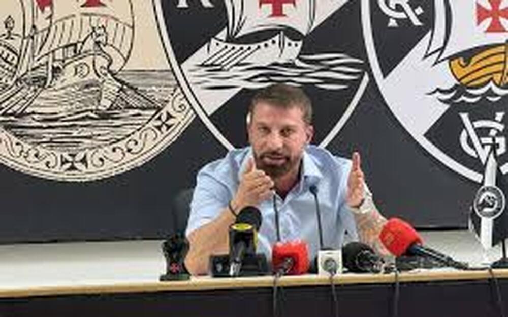 Justiça suspende contrato com a 777 e devolve controle do futebol ao Vasco
