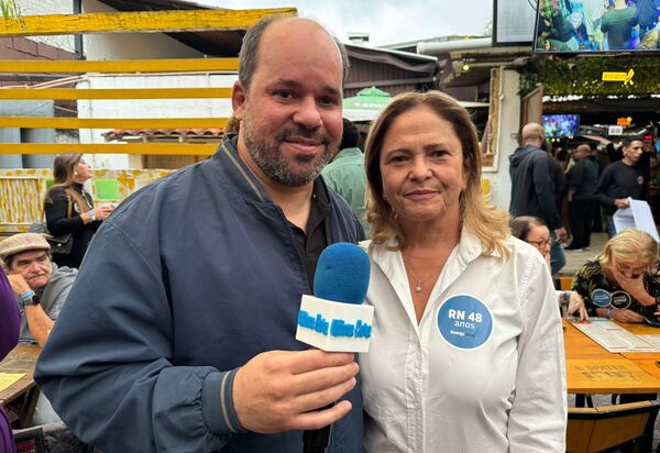 Ana Schneider destaca avanços na Saúde de Niterói durante festa de aniversário de Rodrigo Neves