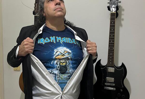 Dia do Rock: advogado, professor universitário e roqueiro ensina como conciliar tattoos e mundo jurídico