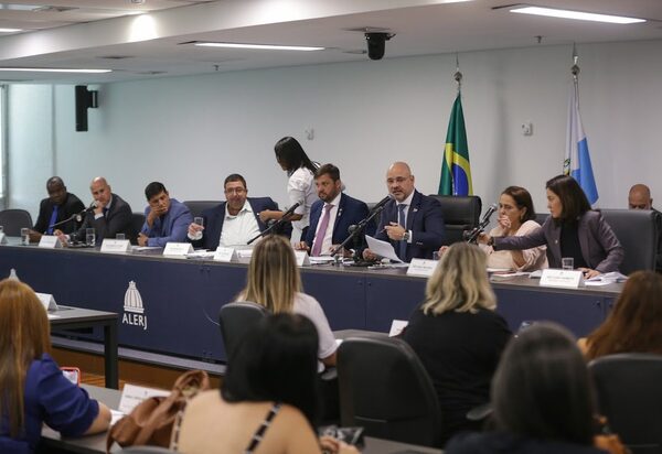 Deputado Fred Pacheco vai convocar os presidentes das empresas de planos de saúde que estão cancelando contratos de PCDs