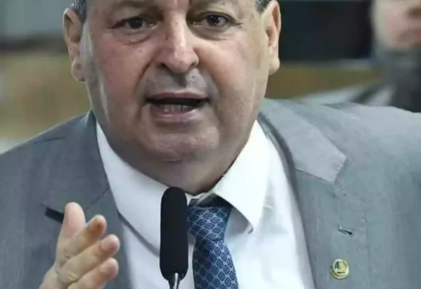 Senador Omar Aziz encaminha hoje à PGR pedido para tirar do ar todos os sites de bets