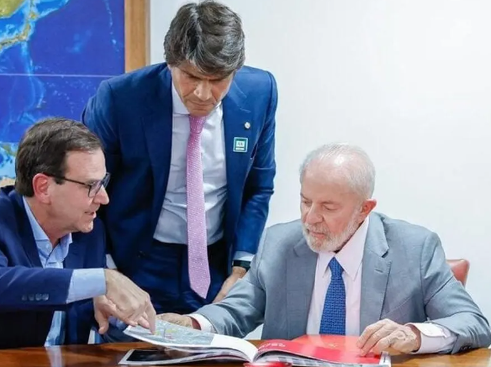 Lula assinou acordo para aquisição da área de fundo da Caixa Econômica e Flamengo recebe posse de terreno para novo estádio