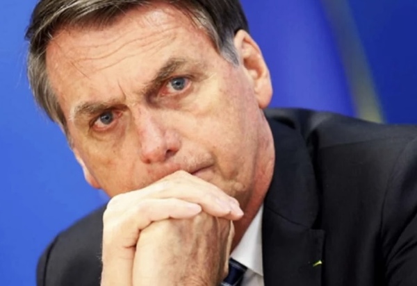 Bolsonaro espera que Trump ajude sua volta à política em 2026, diz jornal americano
