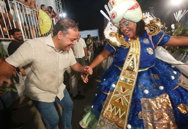 Carnaval de Niterói: Passarela recebe mais de 60 mil pessoas em dois dias de desfiles