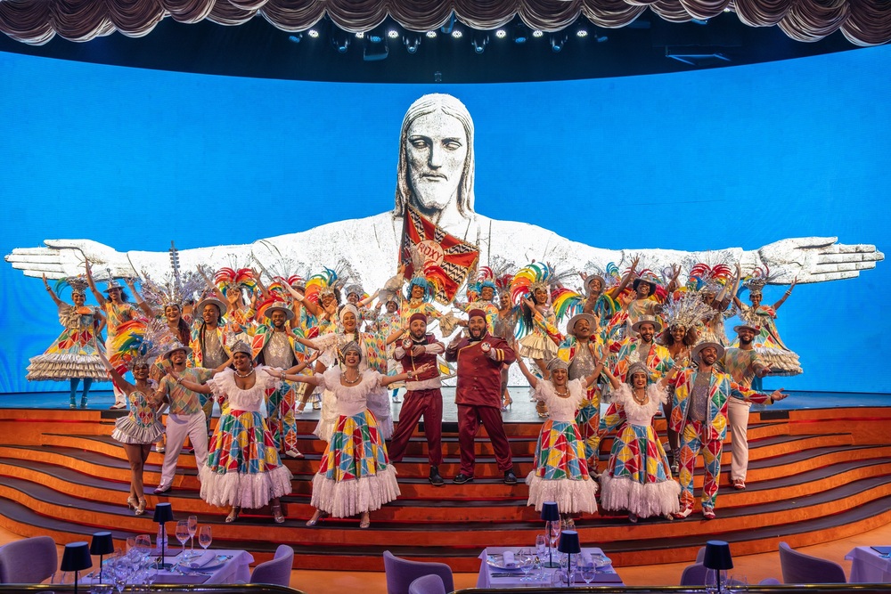 Roxy Dinner Show: Novo Ícone do Turismo Cultural no Brasil