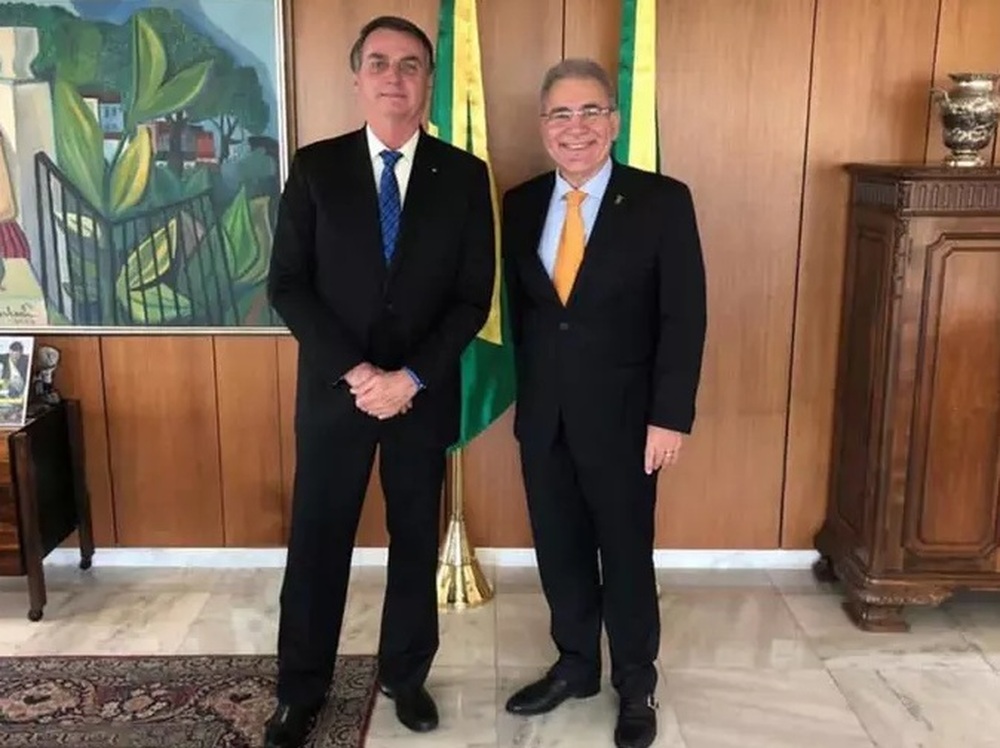 Novo ministro da Saúde declara: 'Política é do governo Bolsonaro, ministro executa' 
