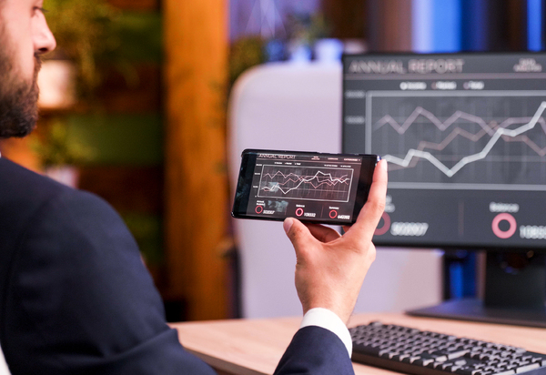 As 5 Melhores Plataformas de Investimentos para Traders Iniciantes em 2025