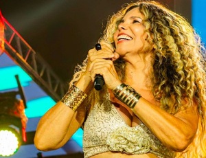 Niterói celebra em grande estilo os 40 anos do Axé com Márcia Freire.