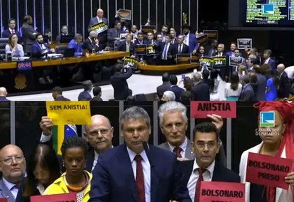 Presidentes Hugo Motta e Davi Alcolumbre tentam conter comportamento 'jardim infâcia' em prol de lacração nas redes entre Parlamentares