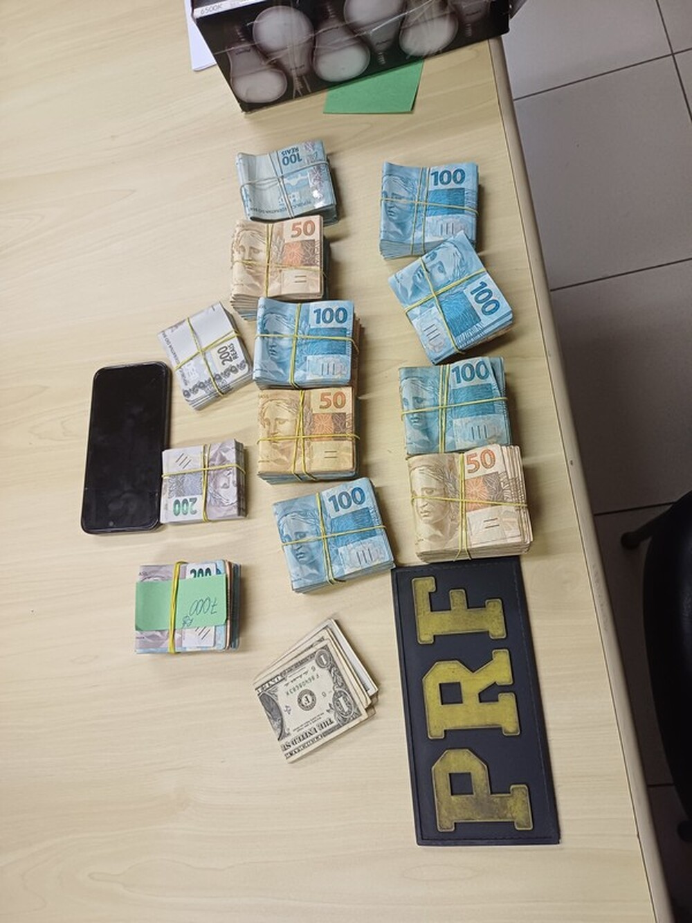 Prefeito de São João de Meriti Leo Vieira é Detido pela PRF em Caso de Adulteração de Veículo