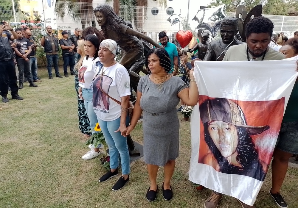 Missa em memória às vítimas do atentado da Escola Tasso da Silveira