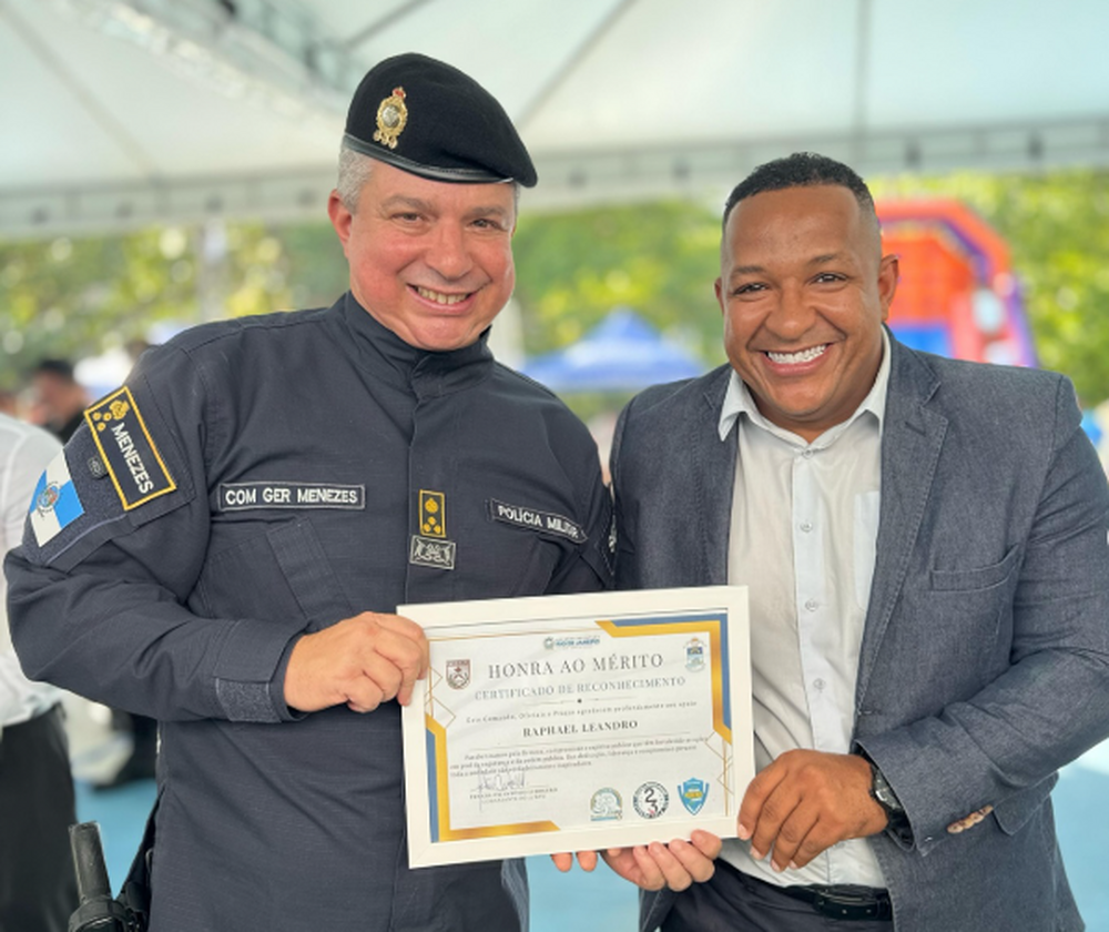 Presidente da anb recebe honraria de batalhão da pm em miguel pereira