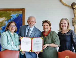Lula nomeia Márcia Lopes para substituir Cida Gonçalves no Ministério das Mulheres