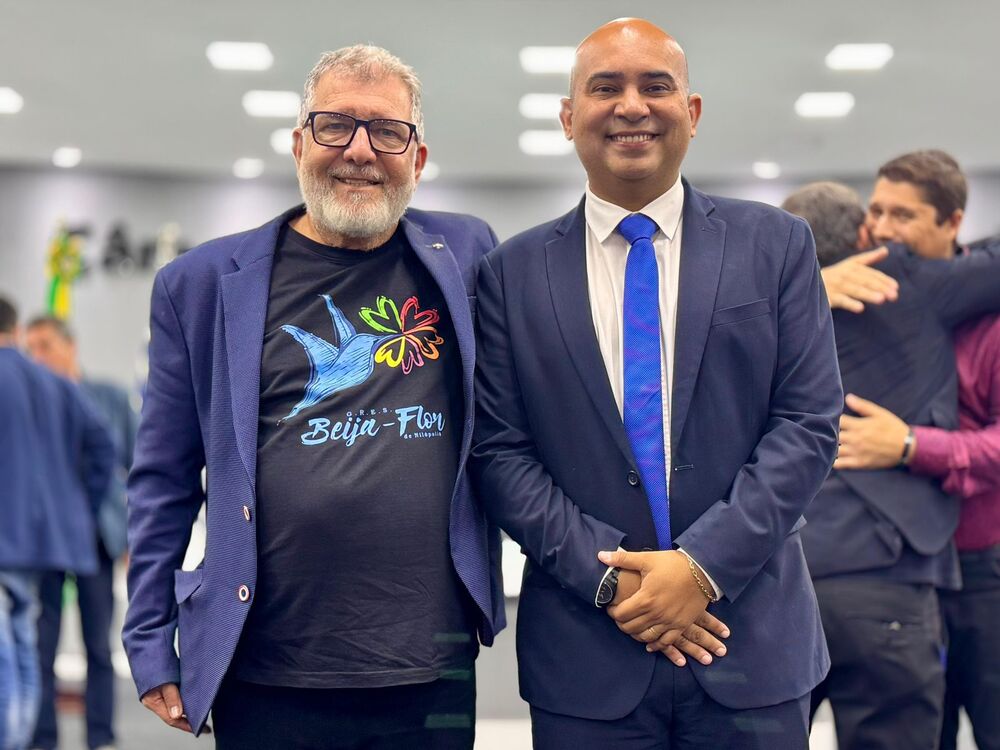 Diogo Talento entrega honrarias à Beija-Flor e emociona a Câmara de Mesquita com noite histórica de samba e resistência