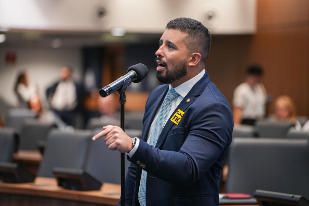 Deputado Estadual Yuri Moura e secretário Léo Corrêa acionam ANTT em defesa das famílias da BR-393, em Paraíba do Sul