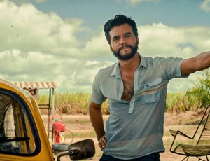 Wagner Moura e Kleber Mendonça Filho ganham prêmios de melhor ator e diretor em Cannes com ‘O Agente Secreto’