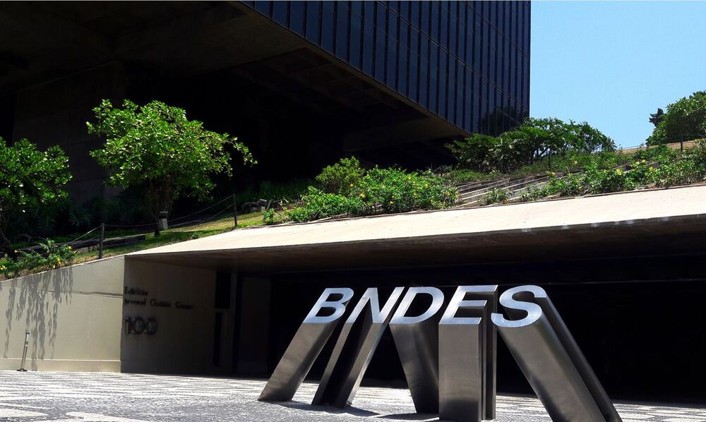 BNDES seleciona dez projetos culturais que usam a internet, leia mais: 