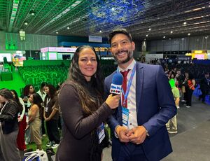 Perito criminal Dr. Thiago Massuda atrai multidão de estudantes interessados em ciências forenses durante o Biomedicine in Rio