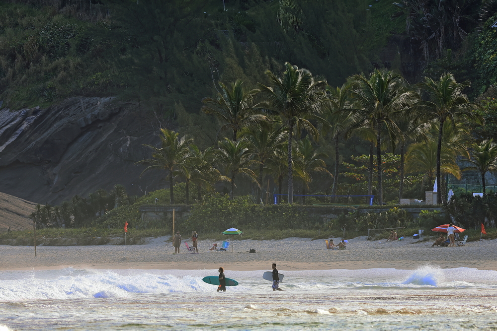 Itacoatiara Pro 2025 promove aula de surfe inclusiva e ação socioambiental nesta quarta-feira (4)