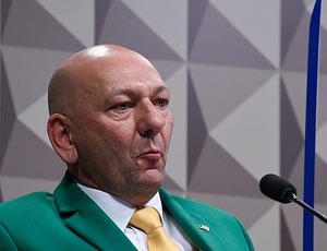 Ministro do TSE torna Luciano Hang e mais dois inelegíveis até 2028