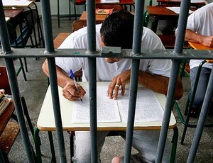 ESPECIAL VI: Estado de Direito se preocupa em punir, não em ressocializar