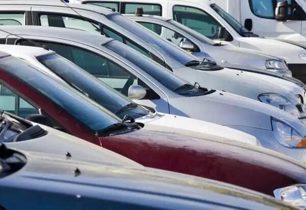 Projeto de Lei propõe isenção nacional de IPVA para carros com mais de 20 anos