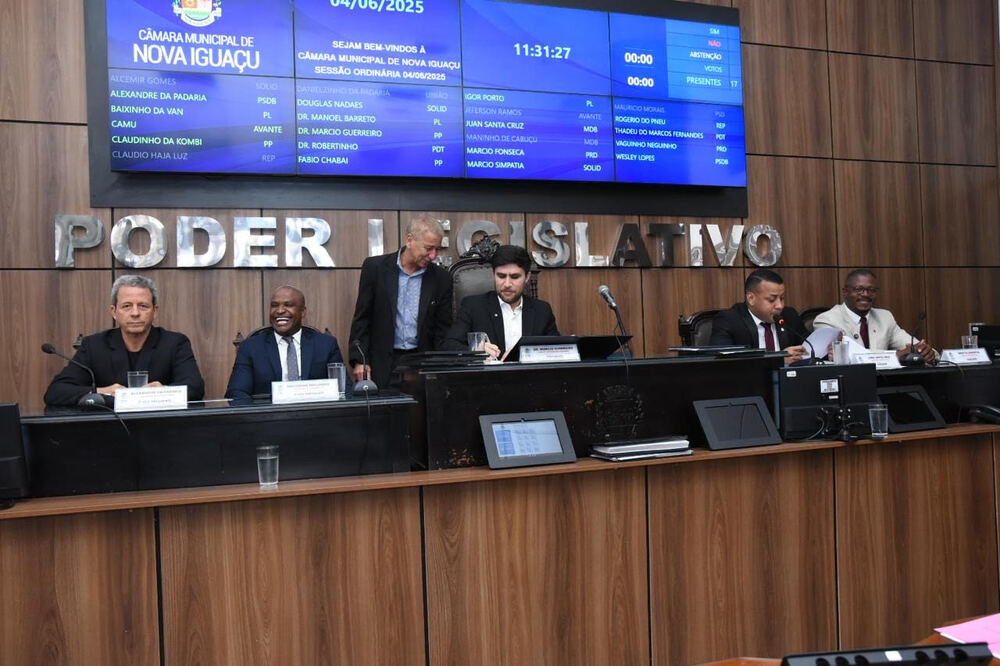  Presidente da Câmara de Nova Iguaçu homenageia médico histórico ao nomear nova unidade de saúde