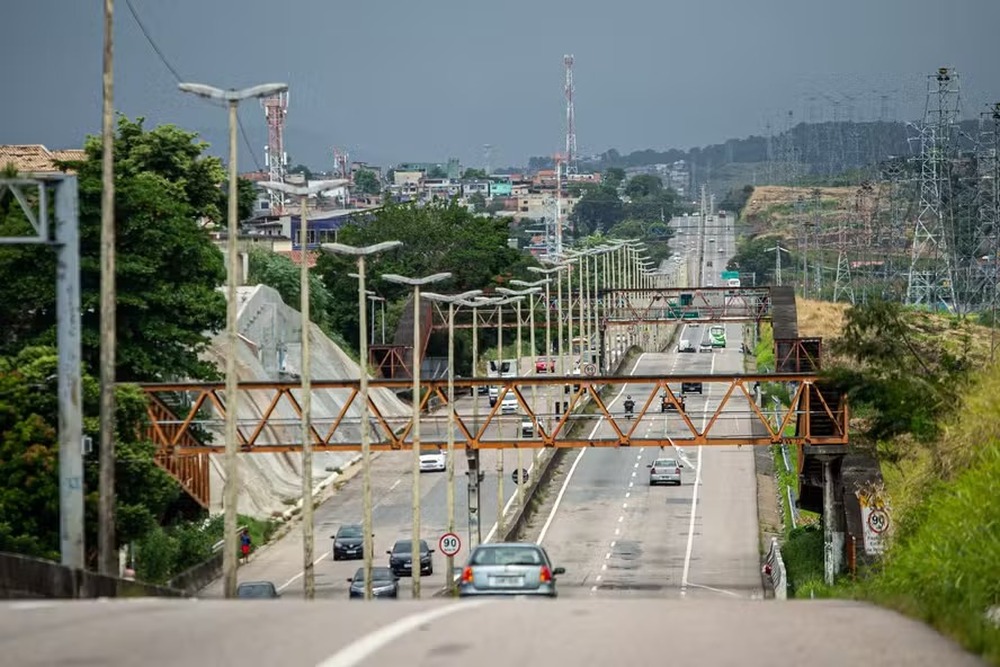 DER inicia recapeamento asfáltico de toda a Via Light na Baixada Fluminense