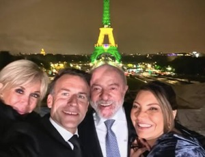 Macron posta foto e vídeo com Lula e Torre Eiffel iluminada