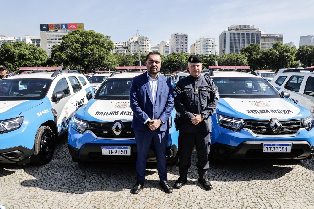 Cláudio Castro entrega 205 novas viaturas para a Polícia Militar e reforça compromisso com a segurança pública