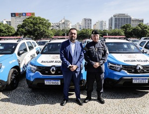 Cláudio Castro entrega 205 novas viaturas para a Polícia Militar e reforça compromisso com a segurança pública
